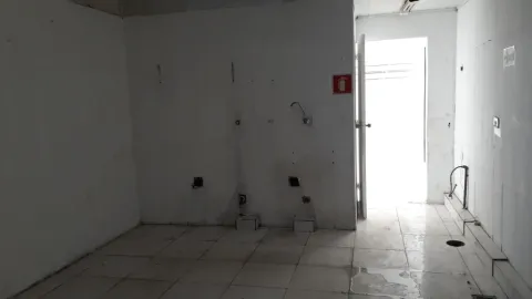 Salão Comercial - Perus, São Paulo
