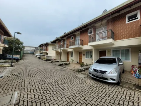 Sobrado em Laranjeiras