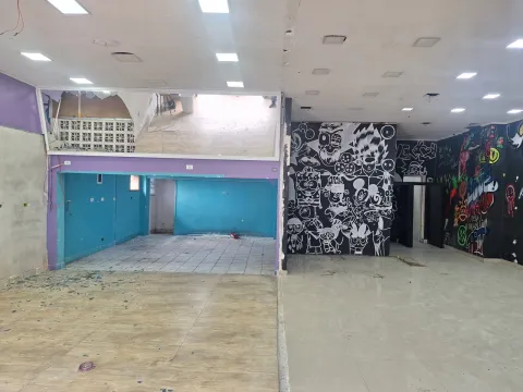 Salão Comercial em Perus