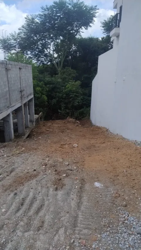 Terreno - Laranjeiras, Caieiras