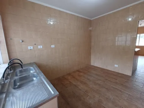 Casa para alugar em Perus