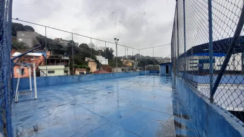 Salão Comercial para alugar em Vila Fanton