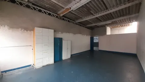 Salão Comercial para alugar em Vila Fanton
