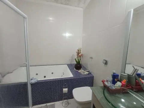 Casa - Laranjeiras, Caieiras