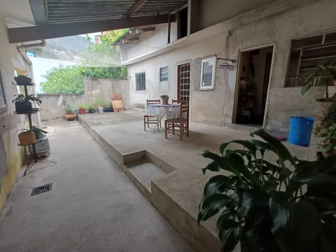 Casa - Laranjeiras, Caieiras